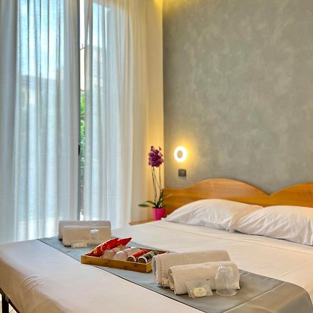 Hotel Sara Milan Luaran gambar