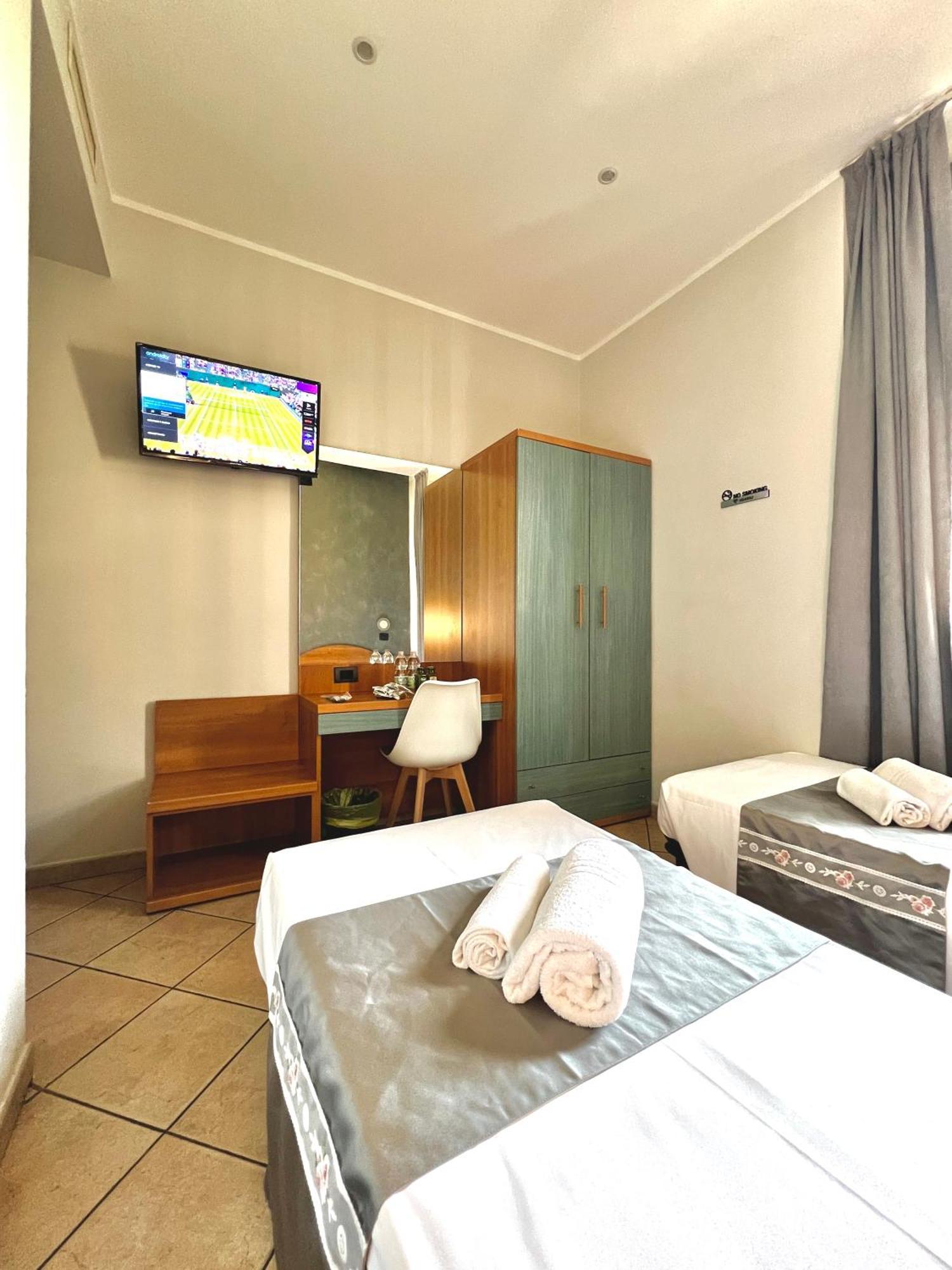 Hotel Sara Milan Luaran gambar